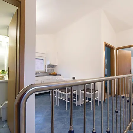 Holiday home Stunning In Betiga With Kitchen *