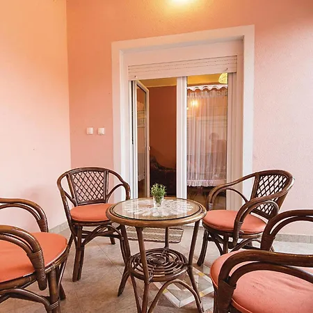 Holiday home Stunning In Betiga With Kitchen