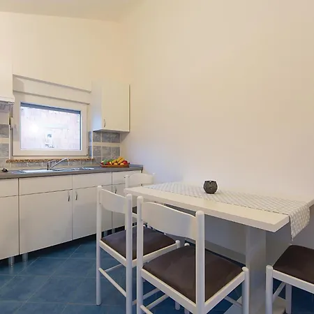 Stunning In Betiga With Kitchen Holiday home *